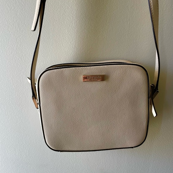 Authentic Kate Spade New York Leather Crossbody - Picture 4 of 4